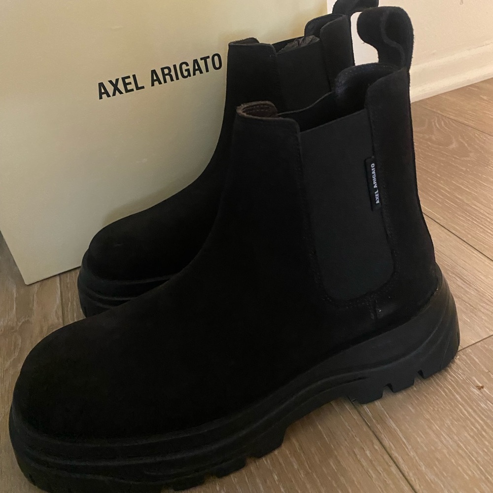 Axel Arigato Chelsea boots